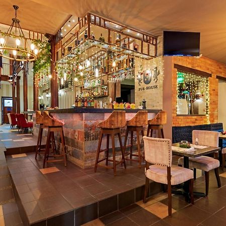 Hotel La Cofradia Pub-House クエンカ エクステリア 写真