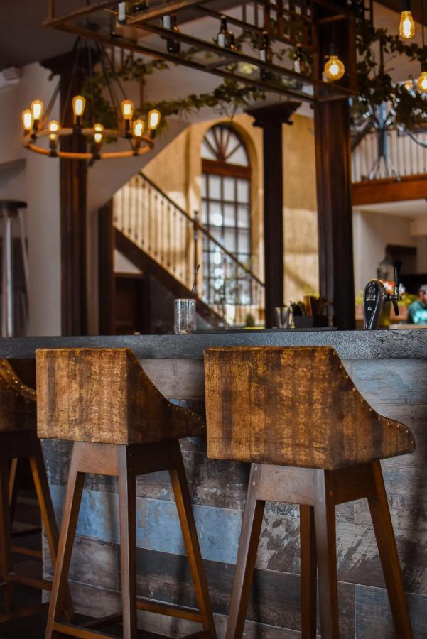 Hotel La Cofradia Pub-House クエンカ エクステリア 写真