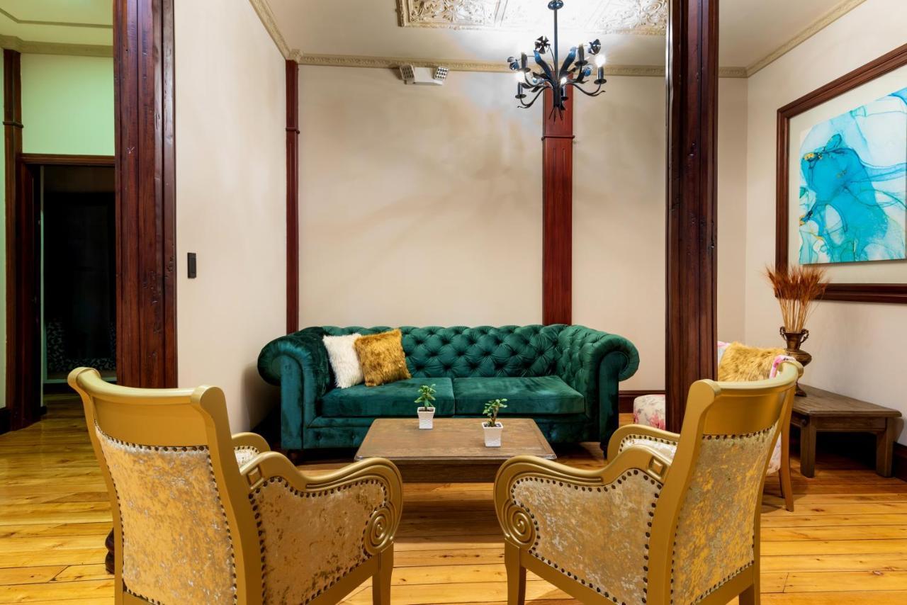 Hotel La Cofradia Pub-House クエンカ エクステリア 写真